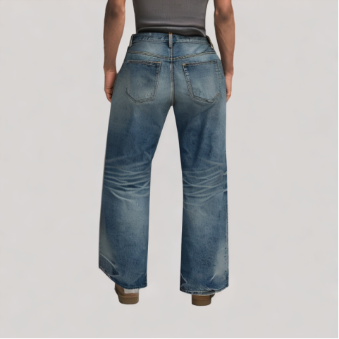 Distressed Loose Fit Jeans