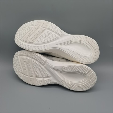 Comfortable and Lightweight Mesh Sneakers