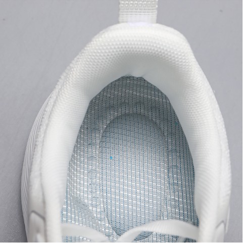 Lightweight Thick Sole Sneakers