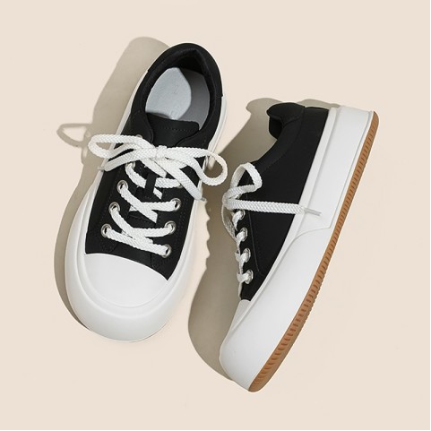 Thick Soled Versatile Casual Shoes